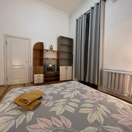 Apartment In The Historic Center Κίεβο Εξωτερικό φωτογραφία